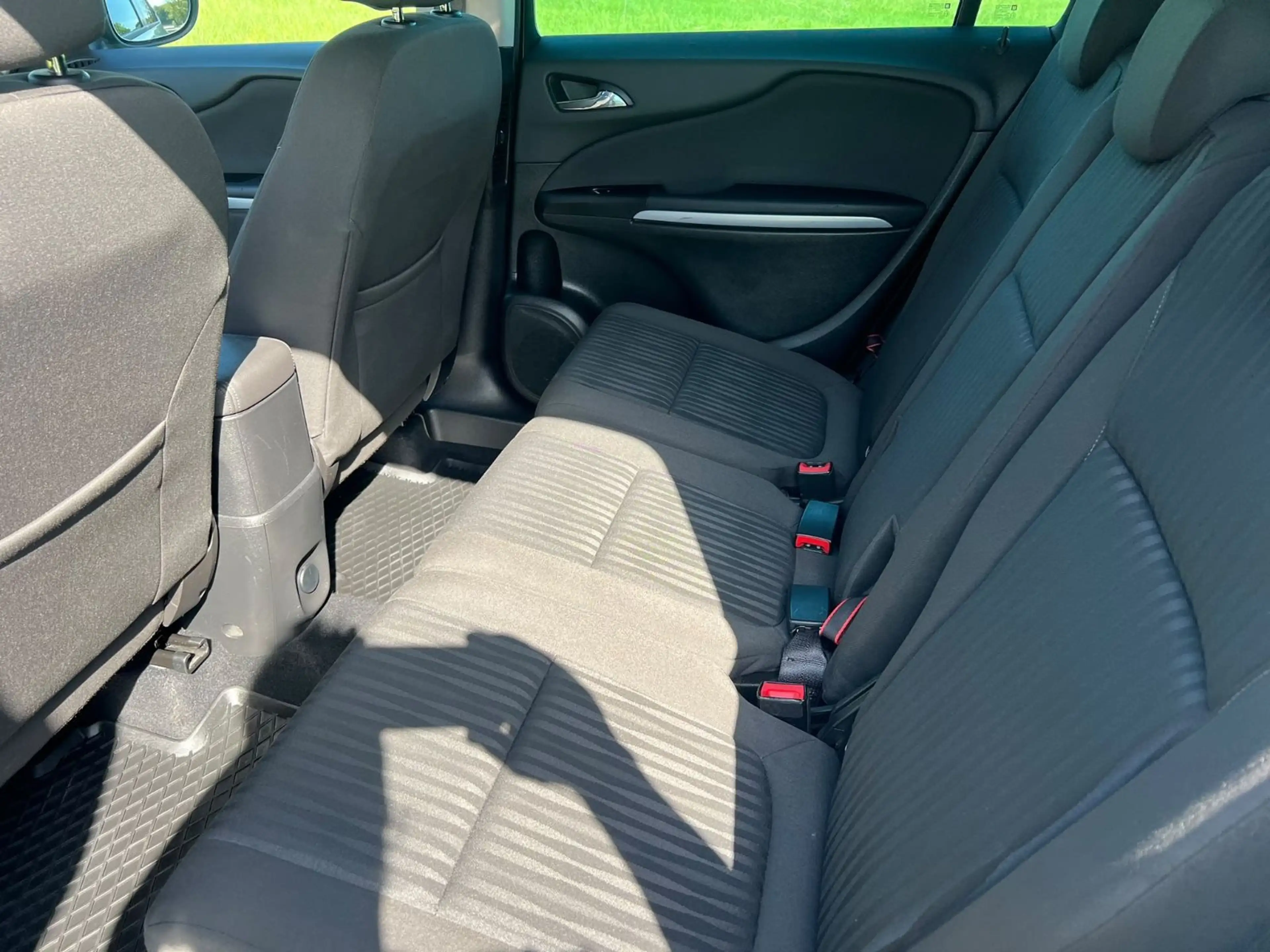 Opel Zafira C Edition Automatik 170ps — photo 11