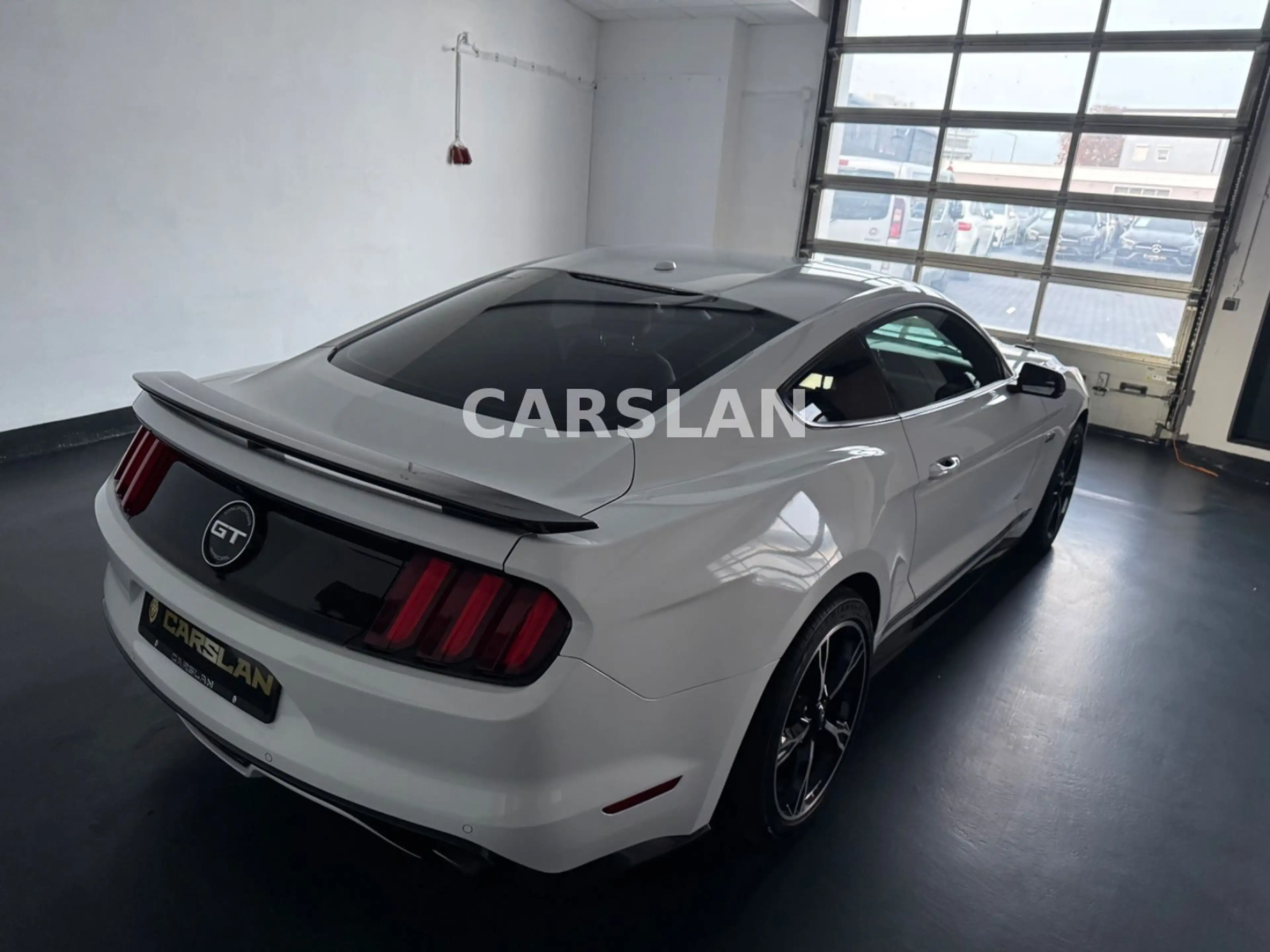Ford Mustang 5.0 V8 SHELBY GT 500 CALIFORNIA EDITION — photo 12
