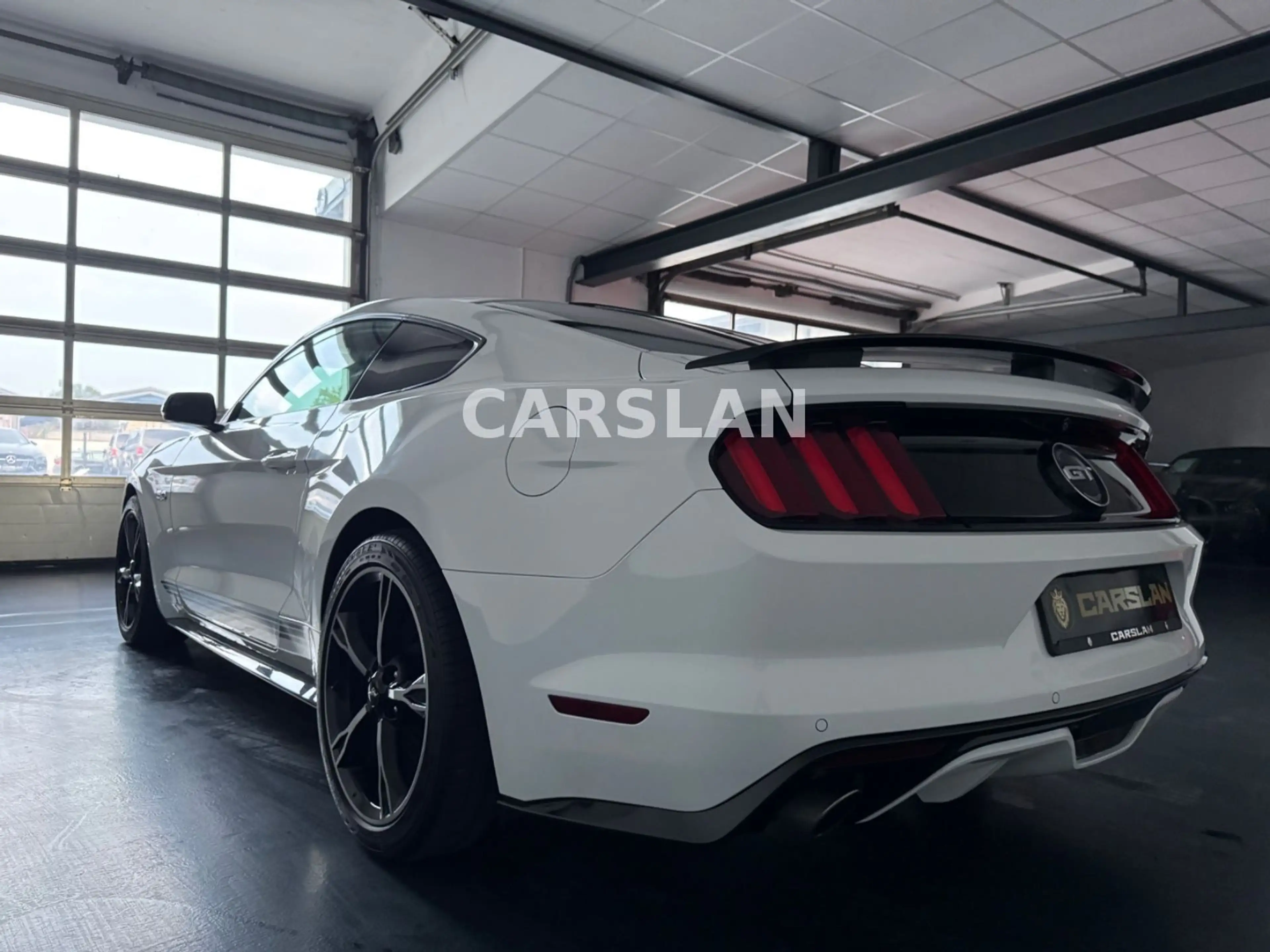 Ford Mustang 5.0 V8 SHELBY GT 500 CALIFORNIA EDITION — photo 13