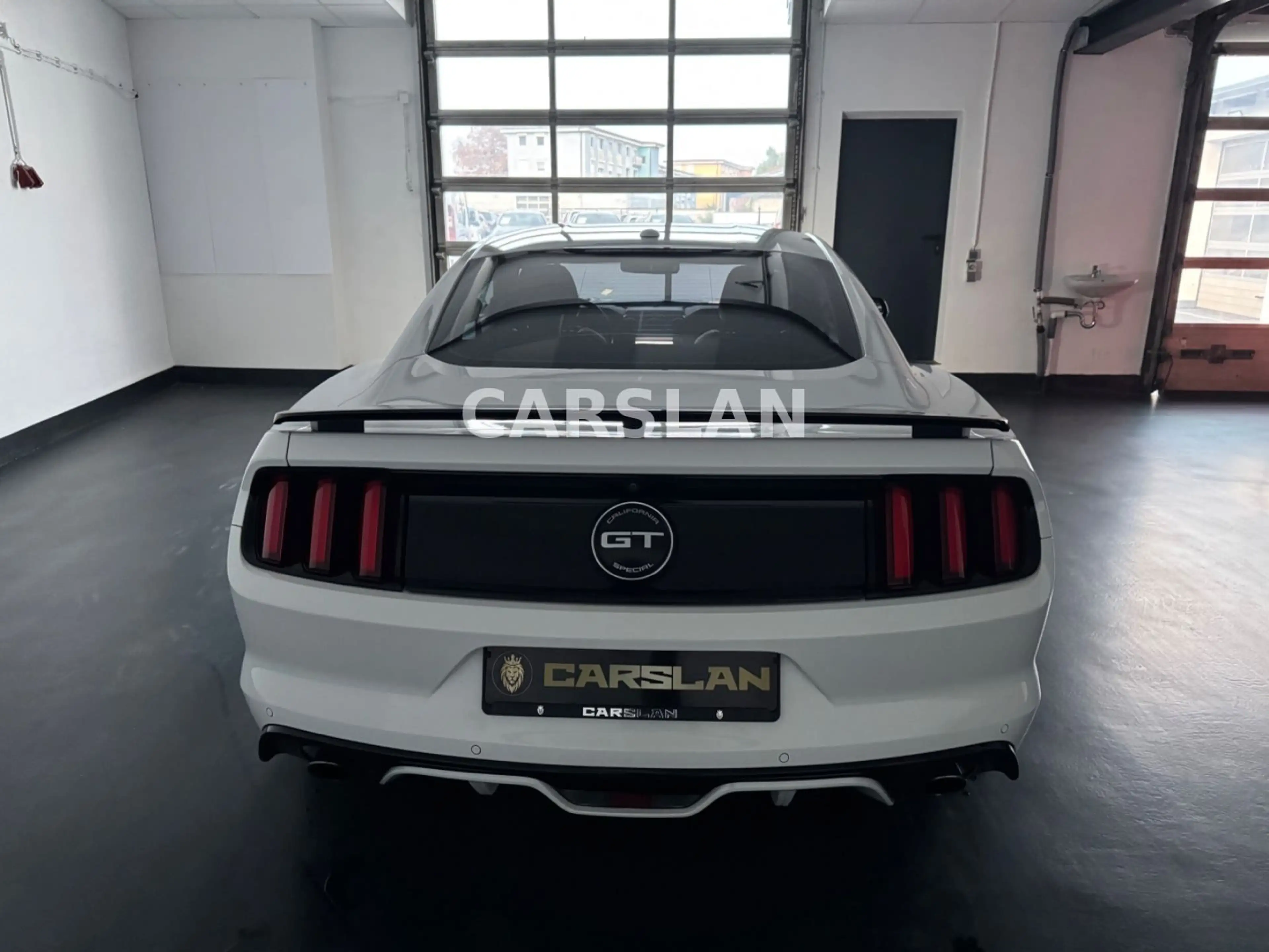 Ford Mustang 5.0 V8 SHELBY GT 500 CALIFORNIA EDITION — photo 11