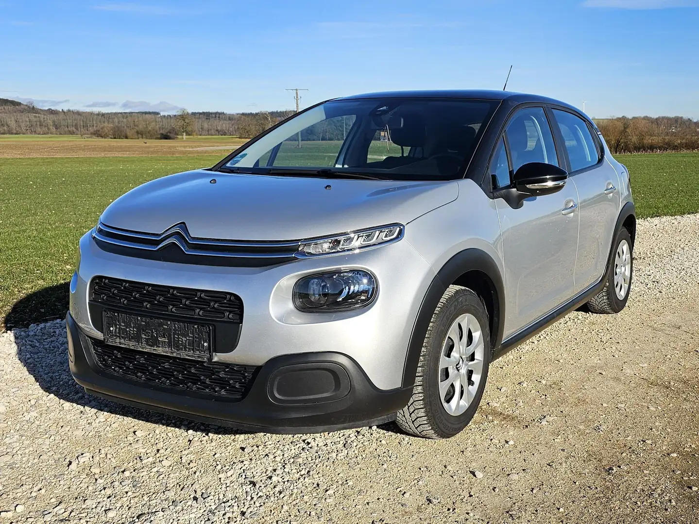 Citroen C3 Pure Tech 82 FEEL Nur 27.800 km Plateado - 1