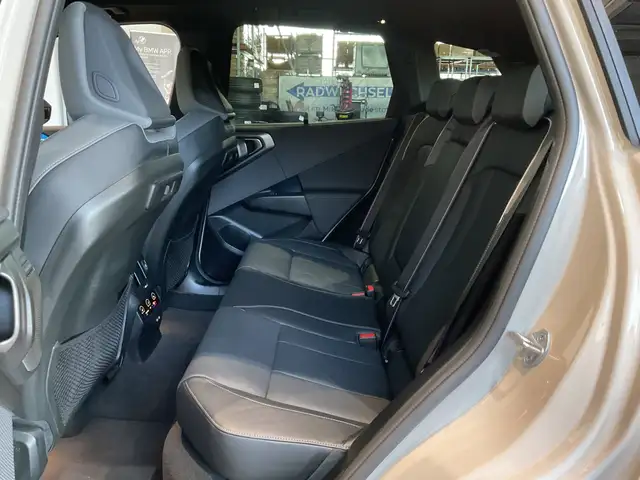 BMW X3 M view 9