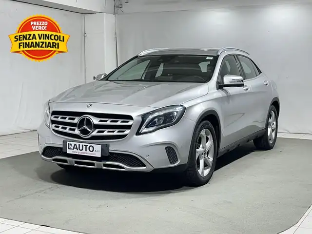 Mercedes-Benz GLA 180 Sport
