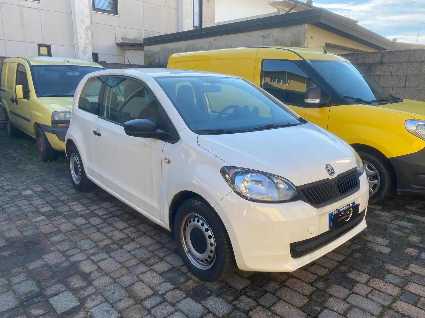 Skoda Citigo Citigo 2012 3p 1.0 Active White - 1