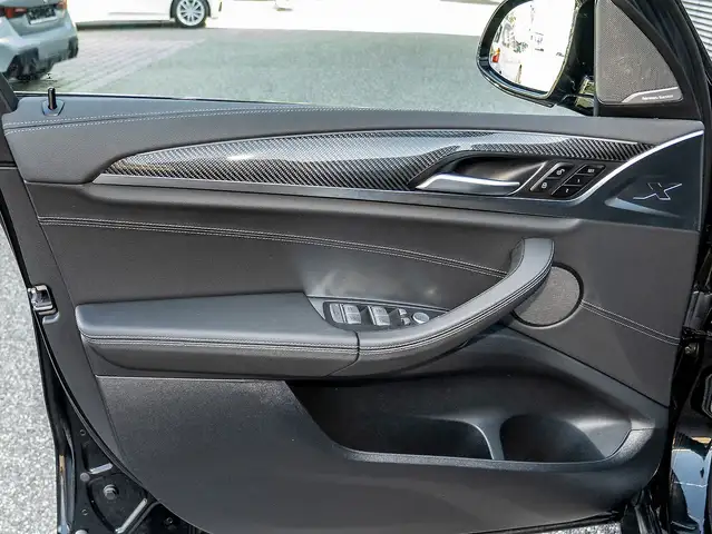 BMW X3 M view 18