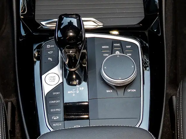 BMW X3 M view 10