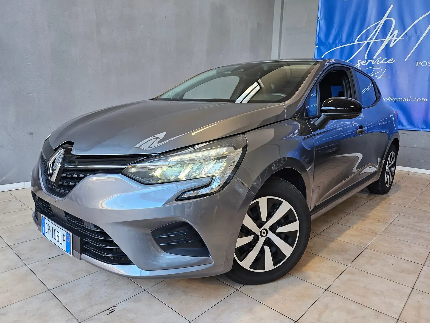 Renault Clio Clio V 1.0 tce Techno Benz/Gpl 100cv Grau - 1