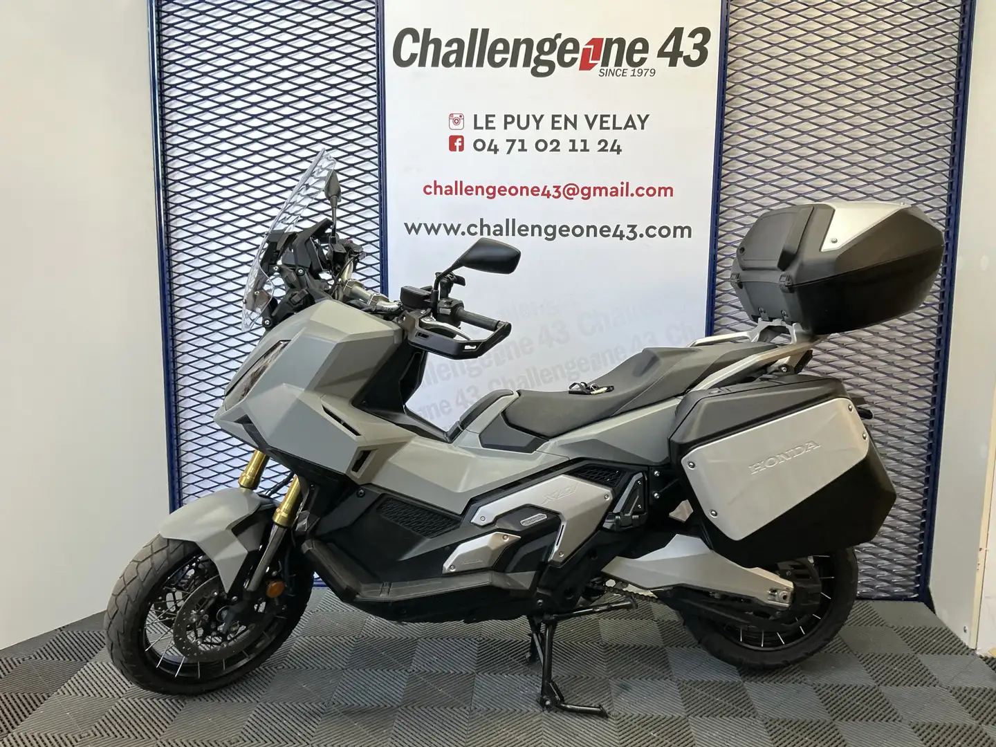 Honda X-ADV Gris - 1