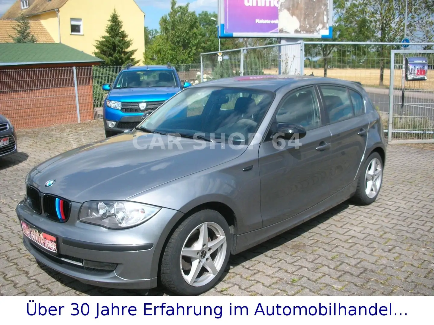 BMW 116 Baureihe 1 Lim. 116i -2.HAND/KLIMAAUT/SHZ- Grau - 1
