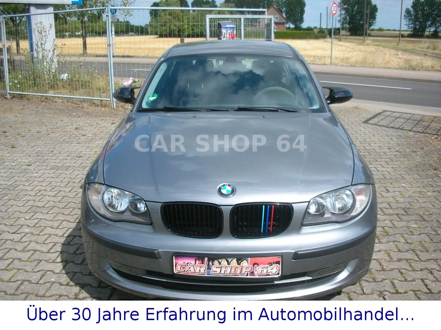 BMW 116 Baureihe 1 Lim. 116i -2.HAND/KLIMAAUT/SHZ- Grau - 2