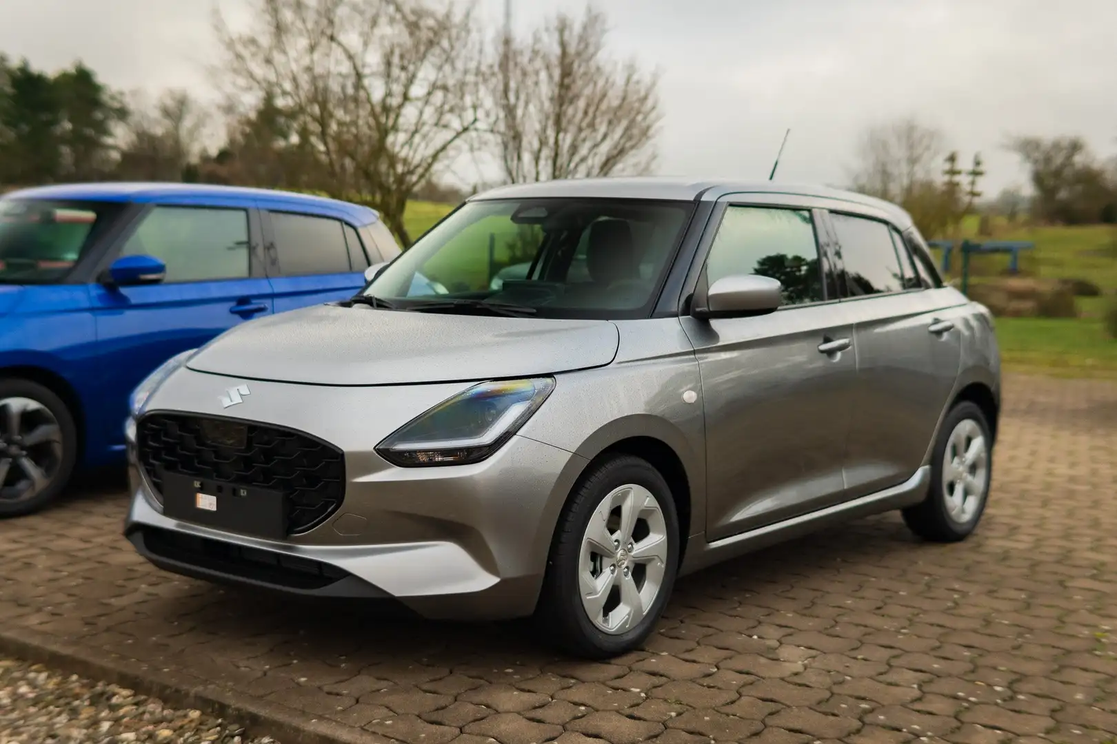 Suzuki Swift 1.2 Dualjet Hybrid CVT Comfort Silber - 1