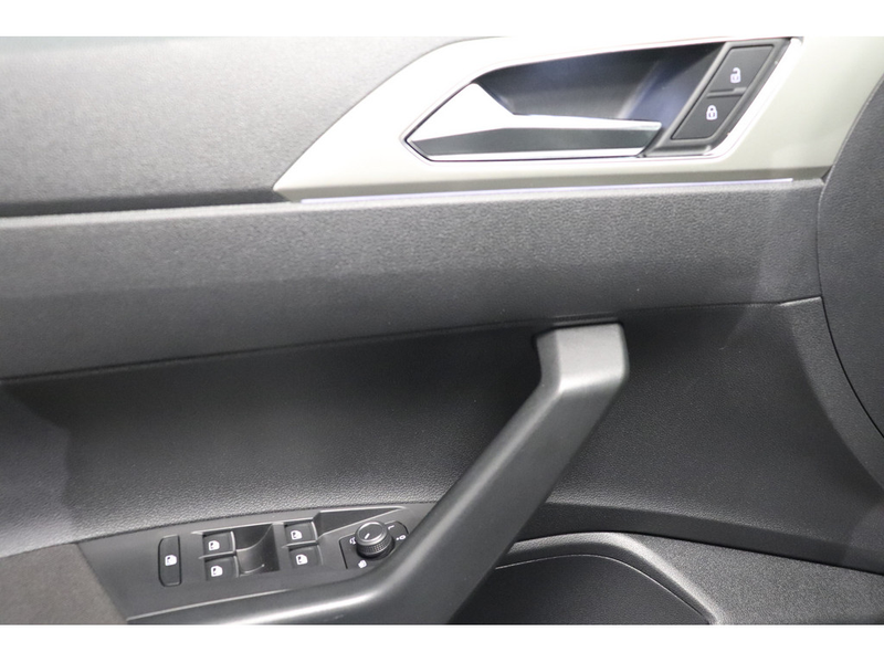 Volkswagen Taigo 1.0 TSI DSG Move #Matrix #ACC — photo 12