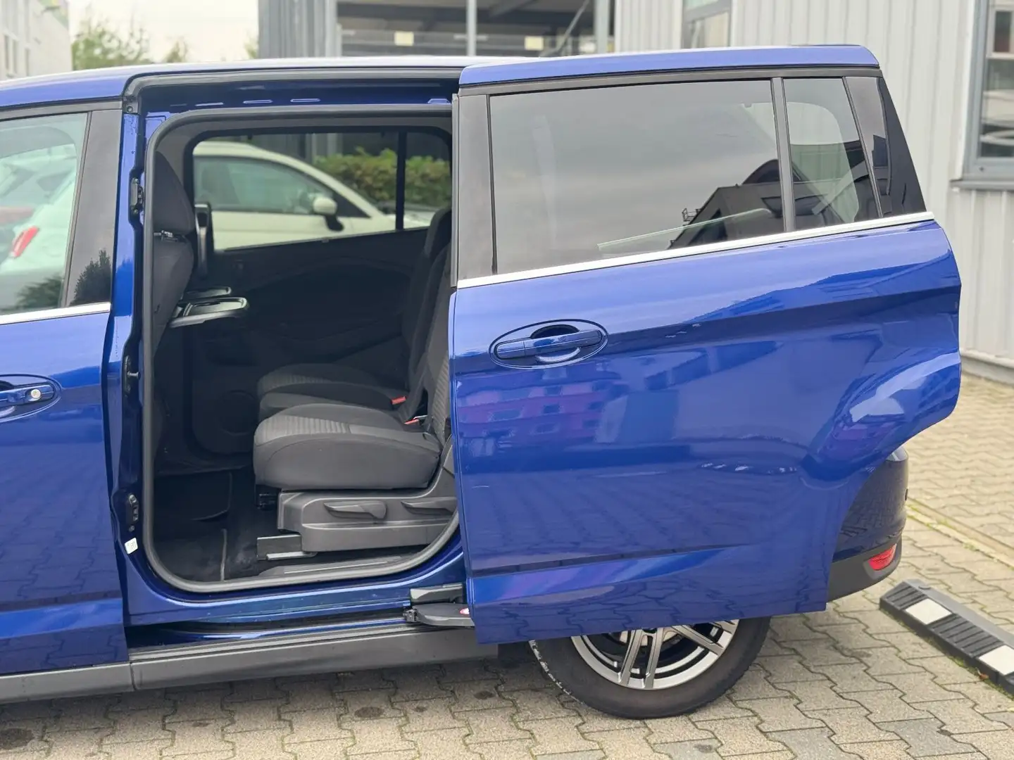 Ford Grand C-Max Titanium Navi Bi-Xenon 2xSchiebetür Blau - 2