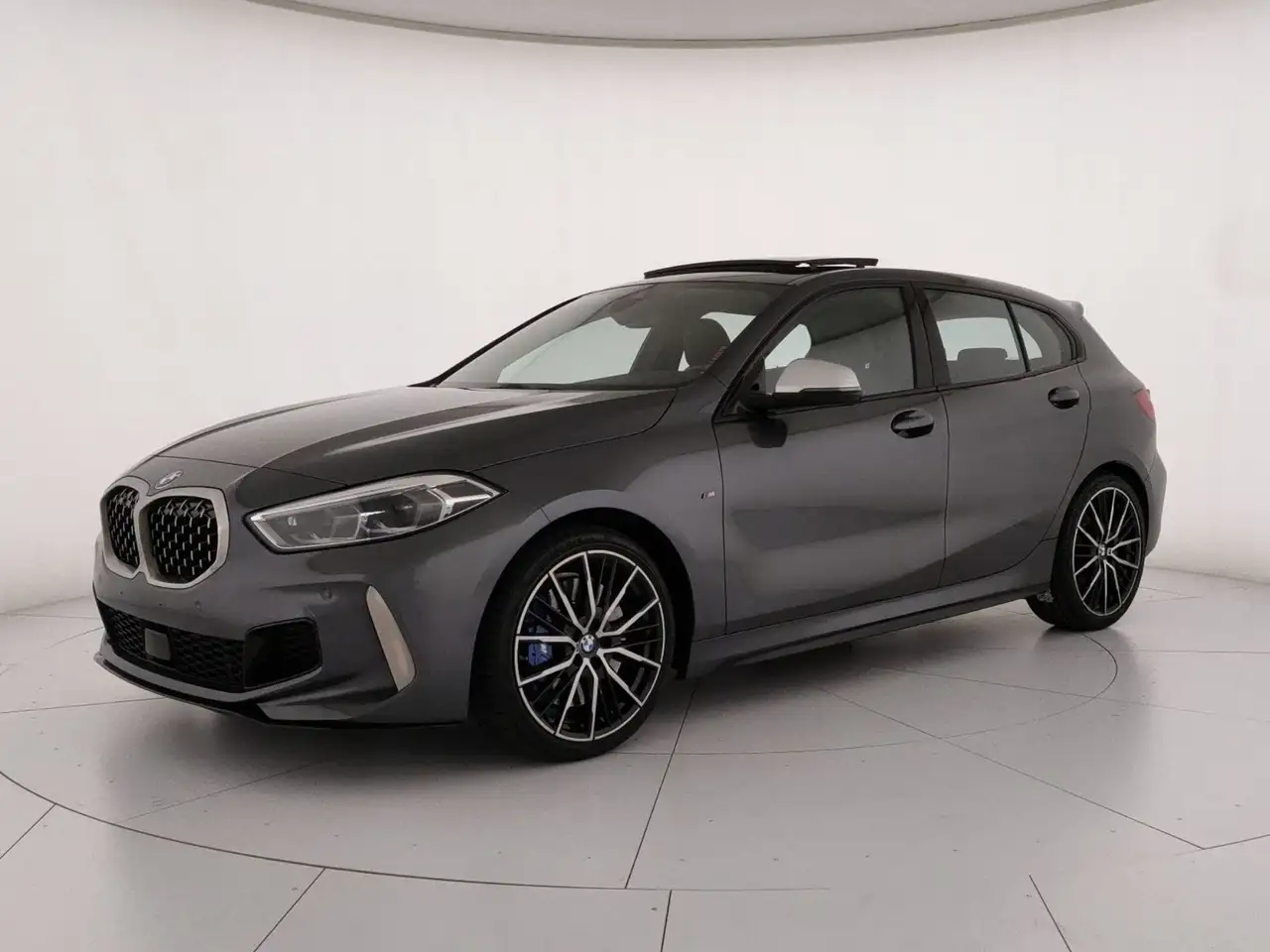 BMW 135 135i XDRIVE M steptronic 306 cv — photo 1 of 15