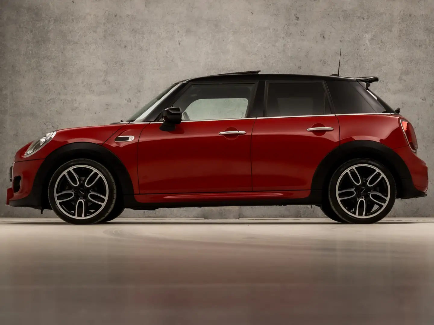 MINI John Cooper Works Mini 1.5 JCW Pack Automaat (PANORAMADAK, GROOT NAV Rood - 2