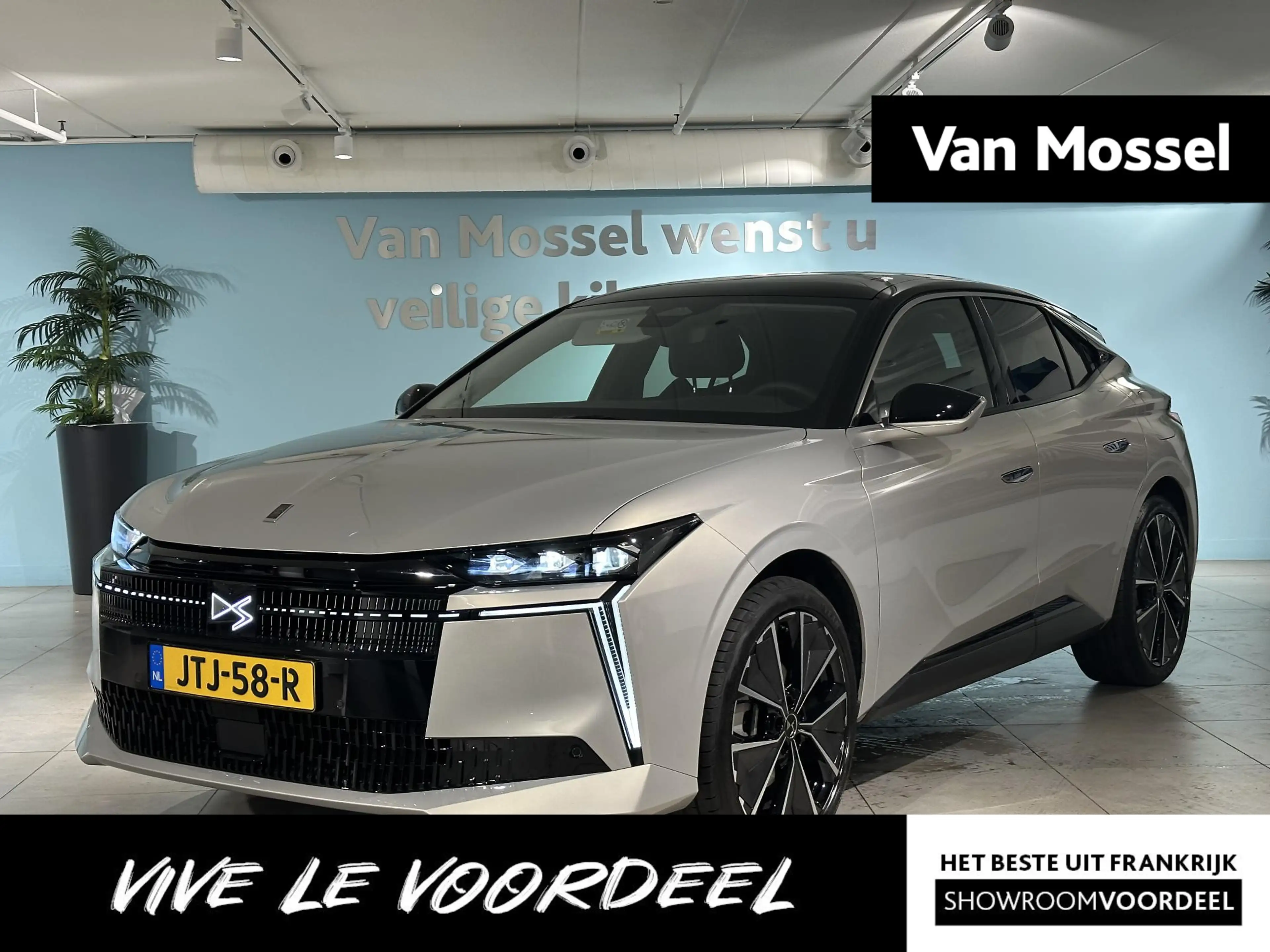 DS Automobiles DS 4 No 1.6 PHEV Etoile Nappa | Panoramisch Schuif kant