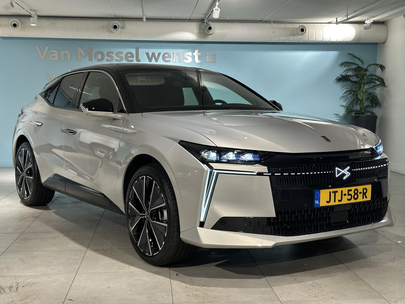 DS Automobiles DS 4 No 1.6 PHEV Etoile Nappa | Panoramisch Schuif kant — photo 6