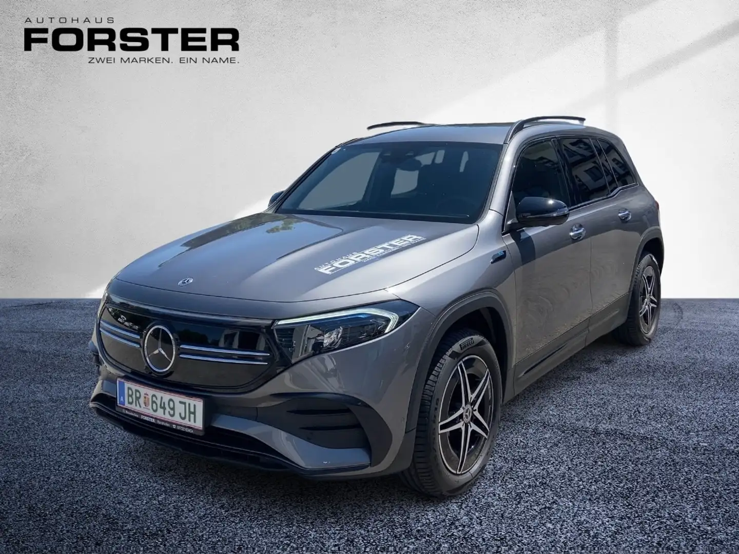 Mercedes-Benz EQB 300 4MATIC AMG AMG Night Distr MBUX Navi Grau - 2