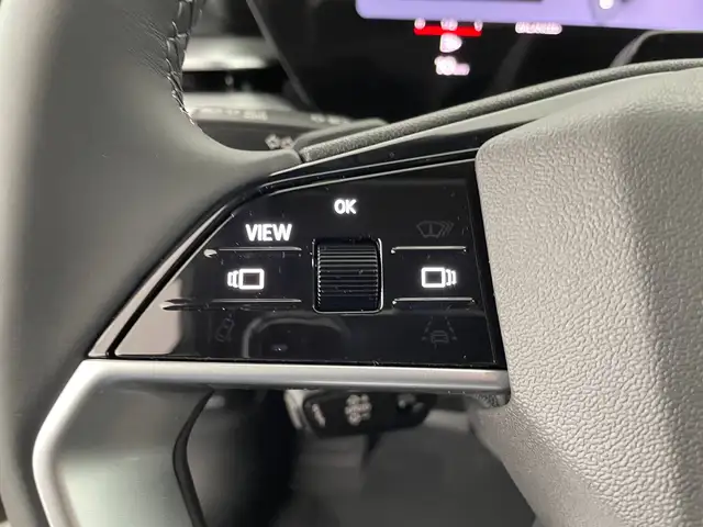 Audi A6 view 14