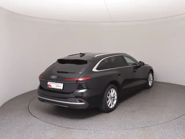 Audi A6 view 4