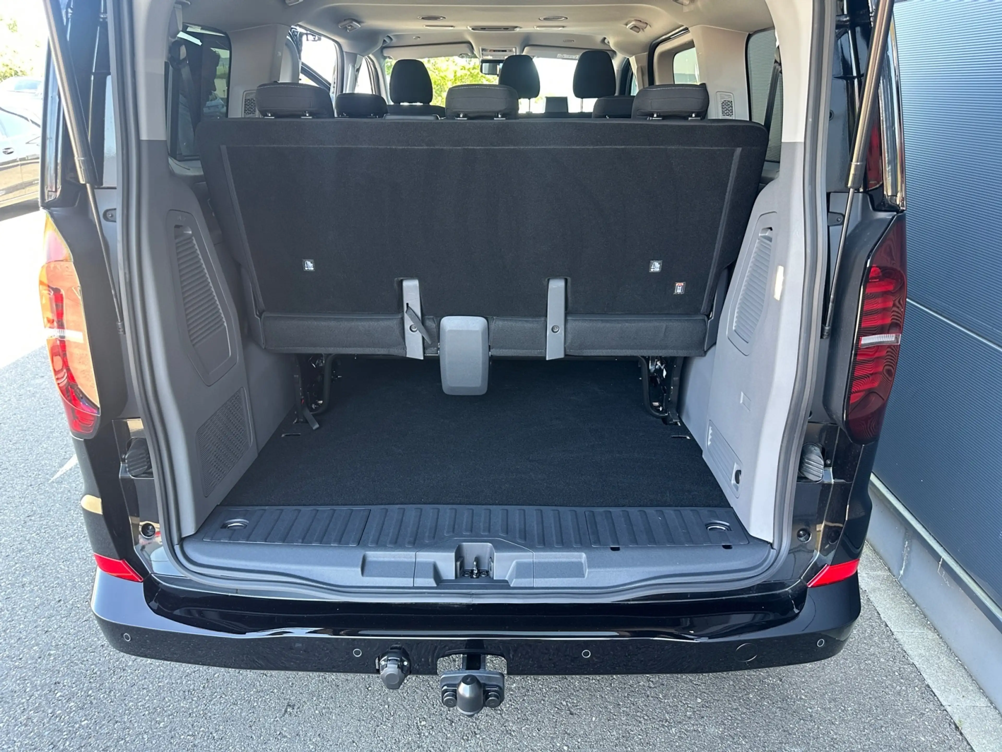 Volkswagen T7 Caravelle 2,0 TDI 4motion Automatik 9-Sitzer — photo 11