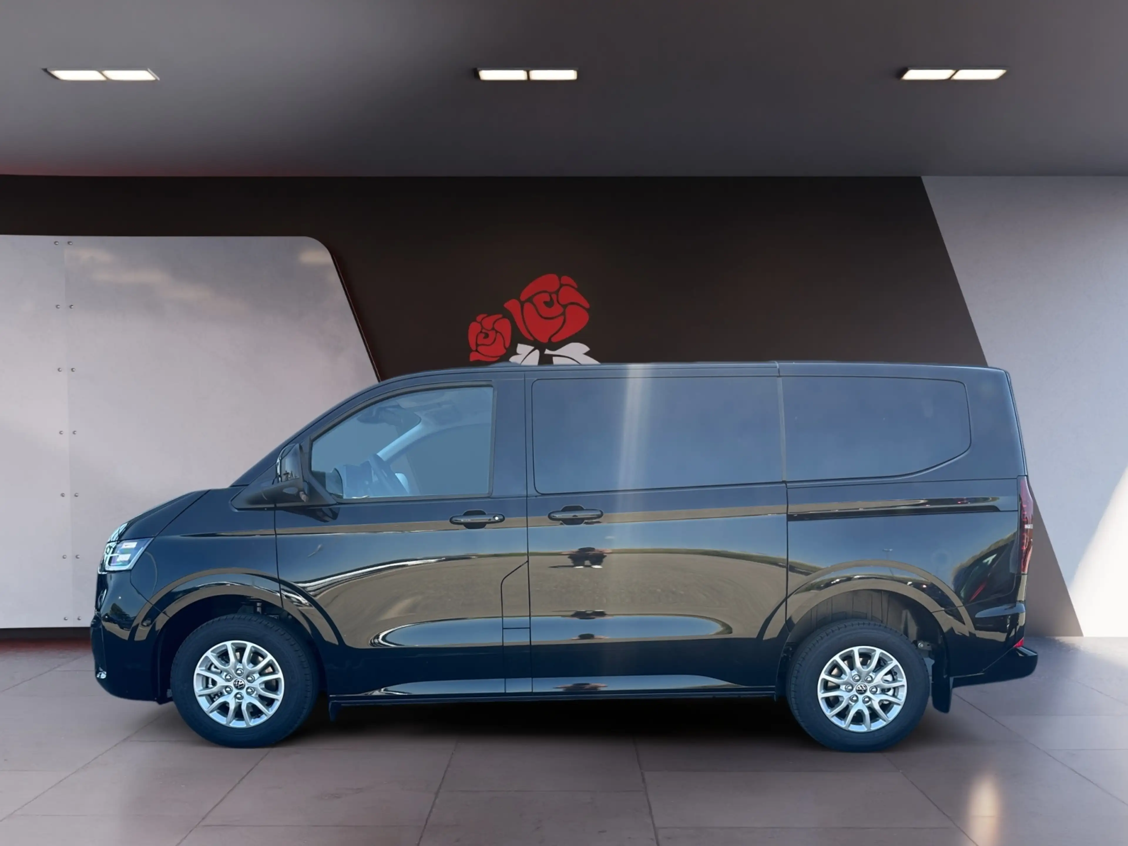 Volkswagen T7 Caravelle 2,0 TDI 4motion Automatik 9-Sitzer — photo 3