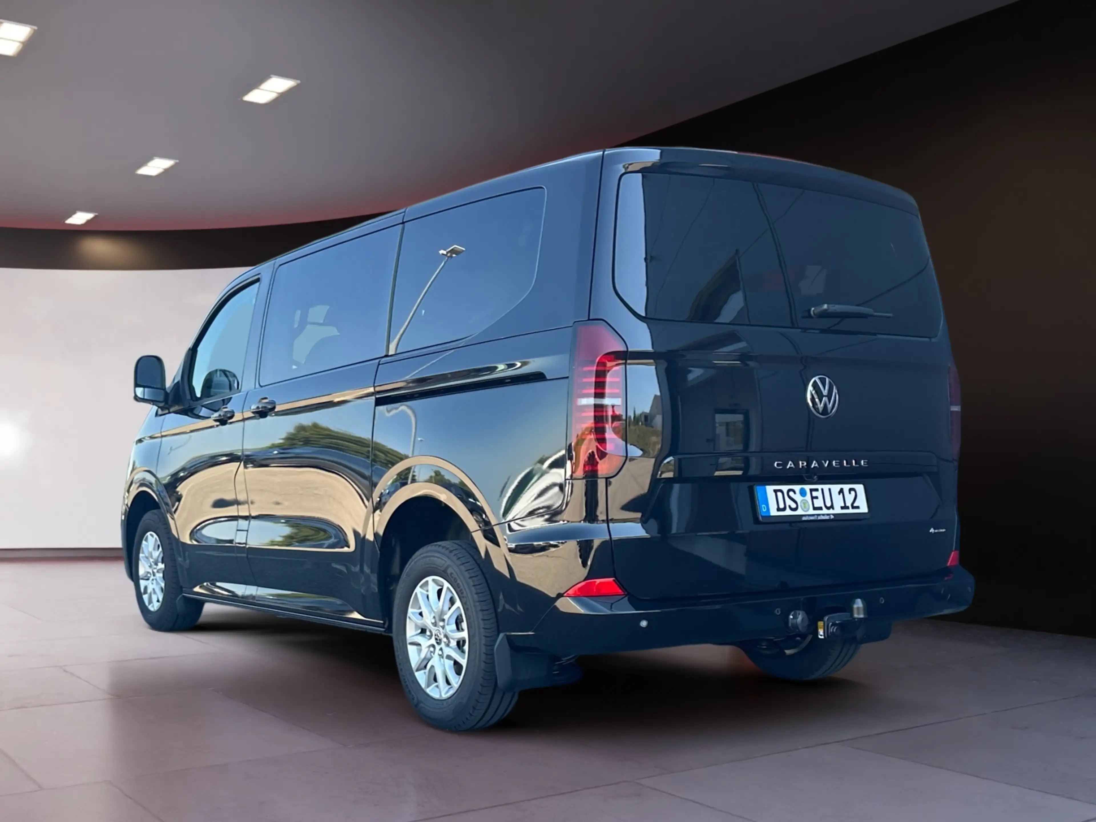 Volkswagen T7 Caravelle 2,0 TDI 4motion Automatik 9-Sitzer — photo 4