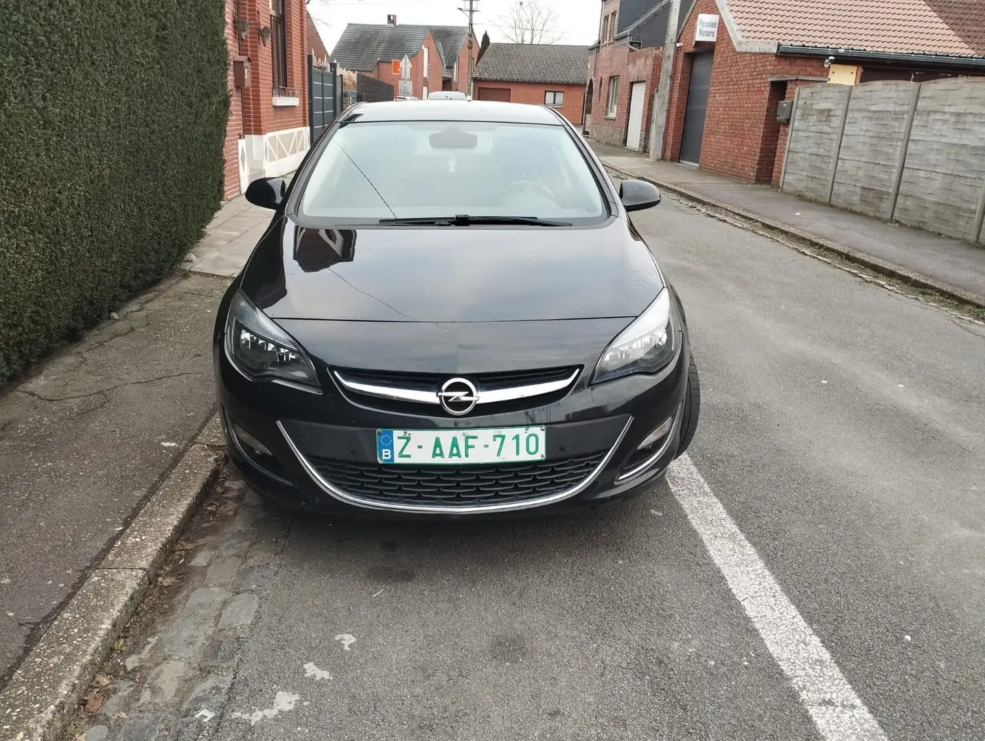 Opel Astra 1.6 CDTi Dynamic Start/Stop Zwart - 1