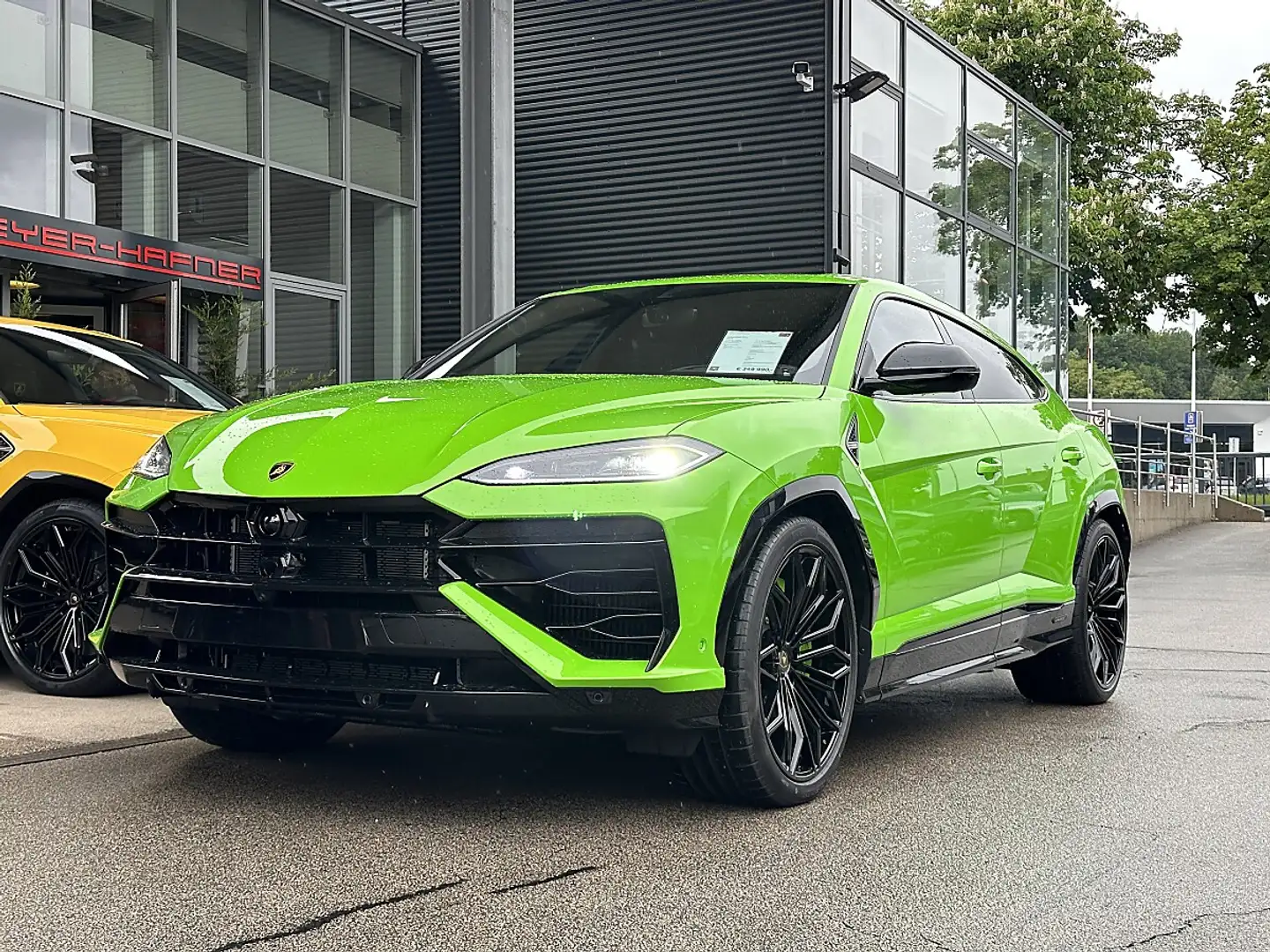 Lamborghini Urus URUS SE Grün - 2