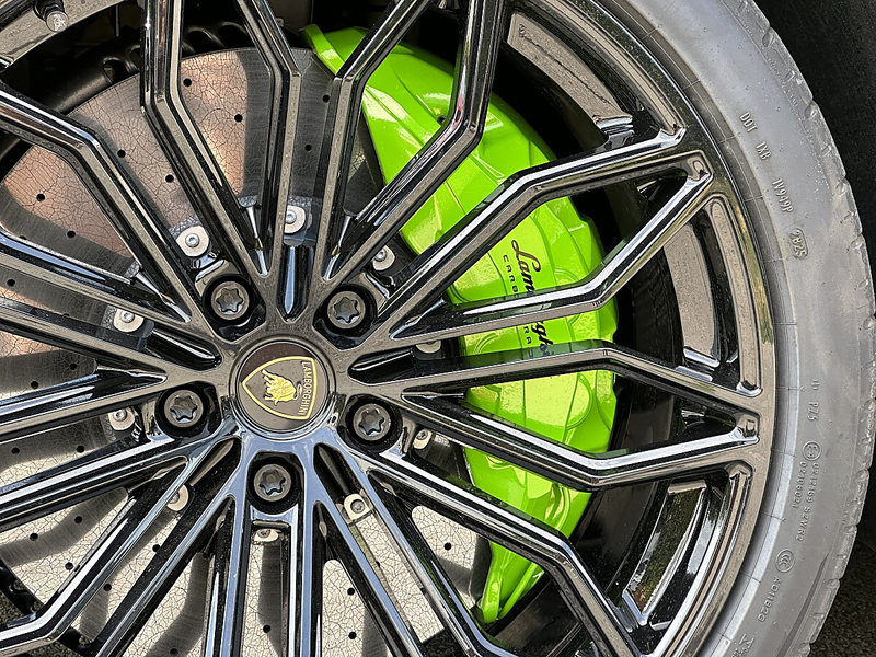 Lamborghini Urus URUS SE — photo 9