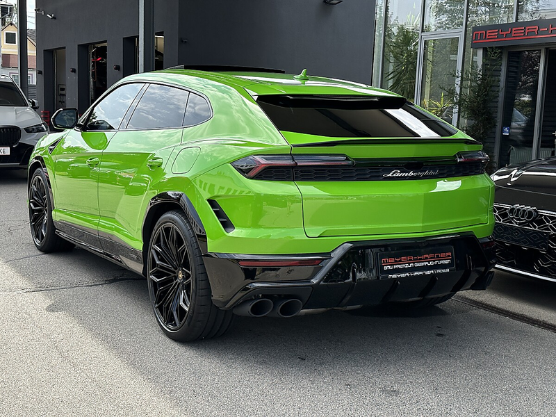 Lamborghini Urus URUS SE — photo 10