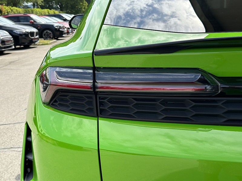 Lamborghini Urus URUS SE — photo 14