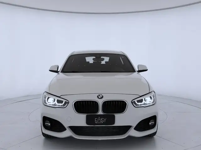 BMW 1 Series view 3