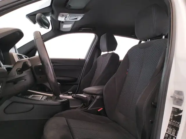 BMW 1 Series view 10