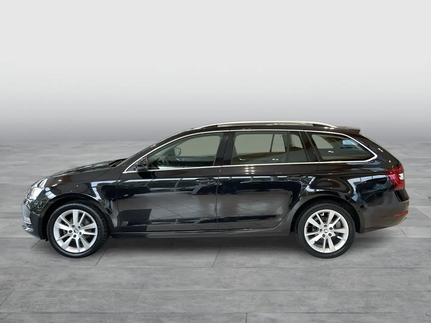 Skoda Octavia Style Limited TDI Schwarz - 2