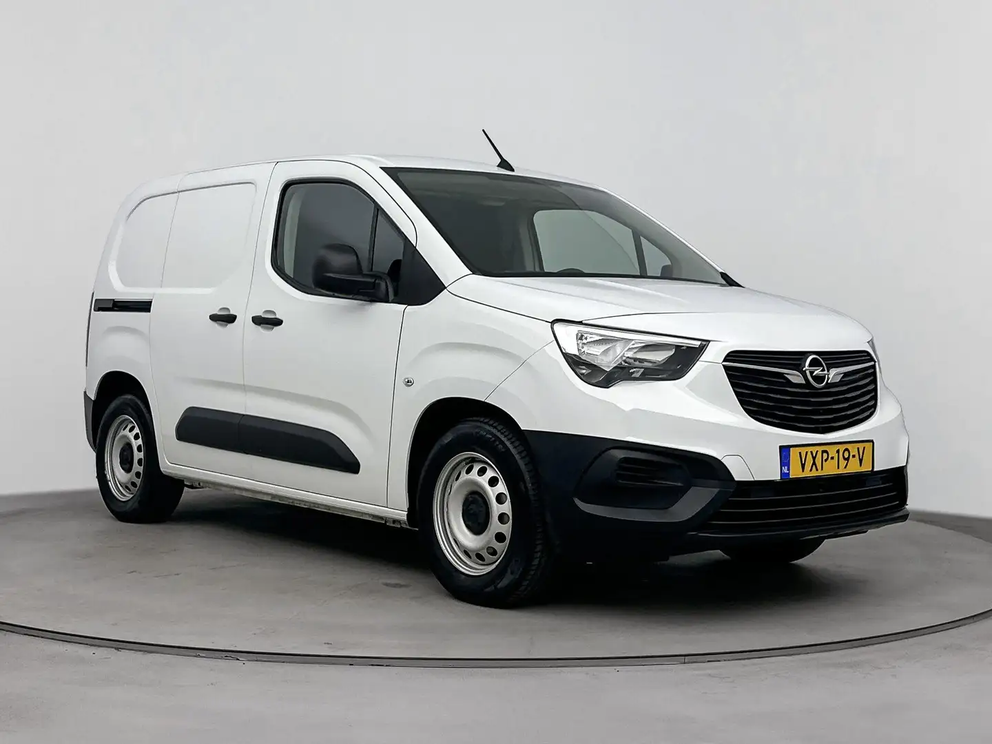 Opel Combo-e L1H1 Edition 50kWh 136pk | Accu 100% | parkeersens Wit - 2