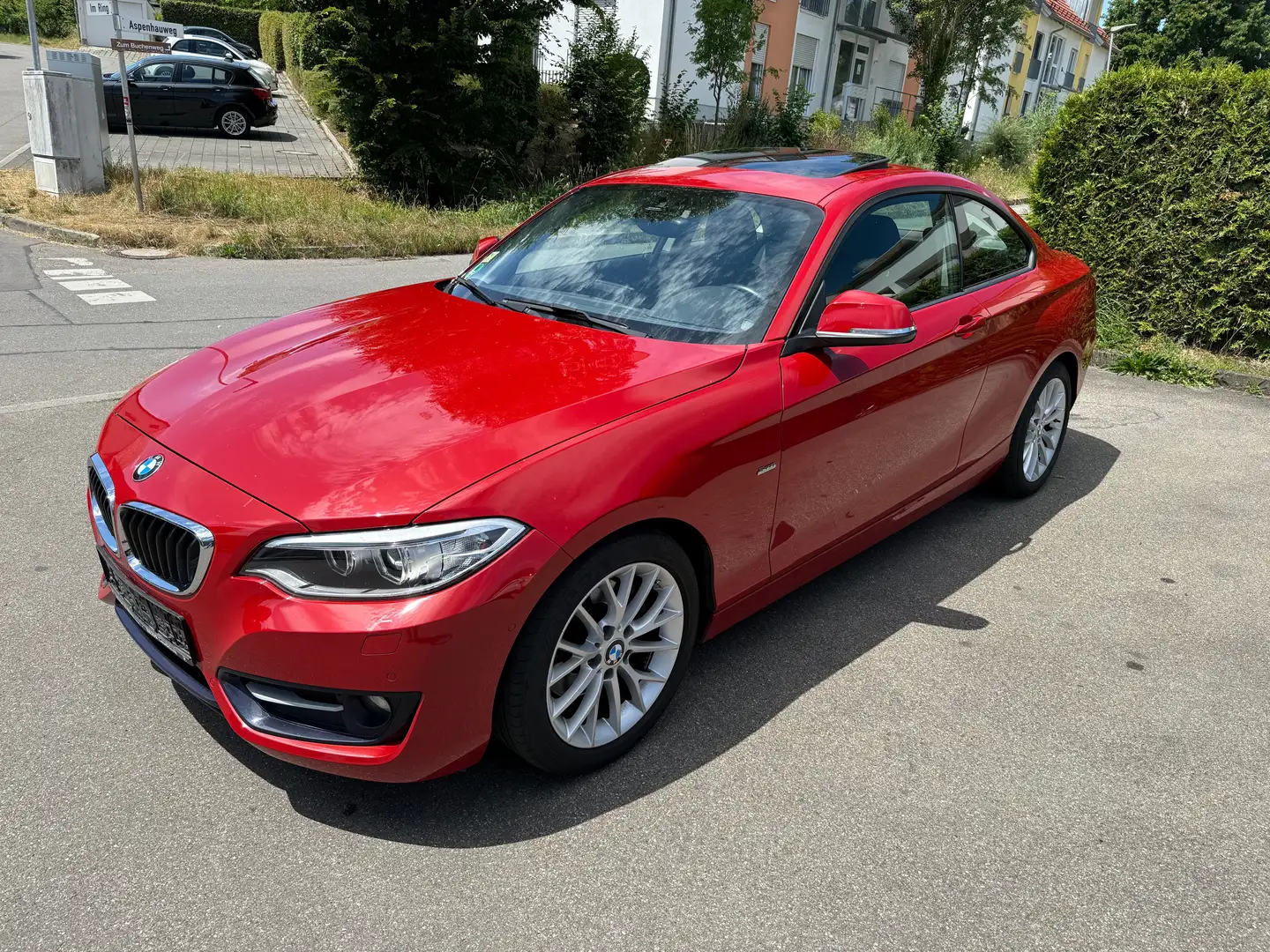 BMW 220 220 i Sport Line Schiebedach Automatik Sportpaket Rood - 2