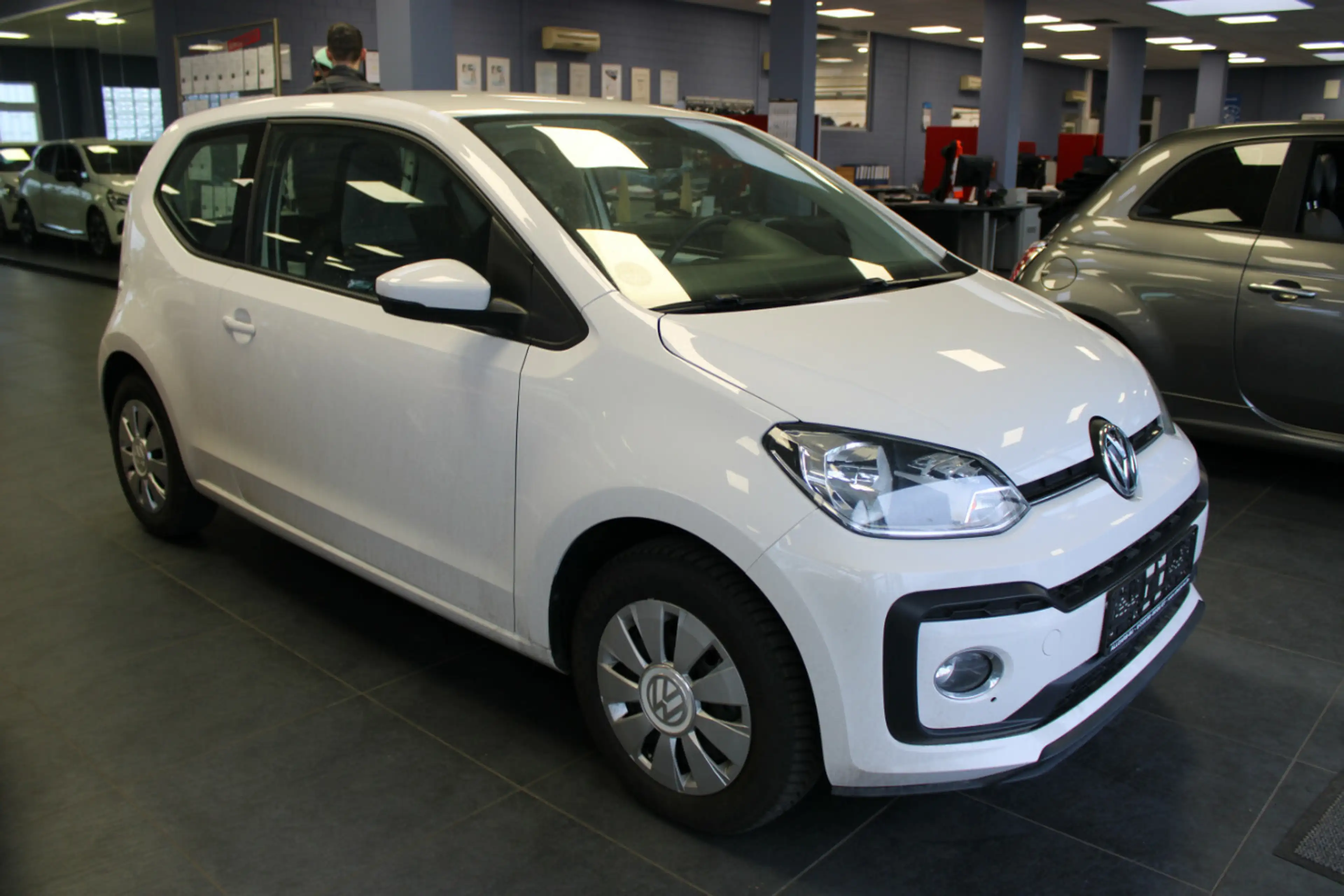 Volkswagen up! TSI move up!