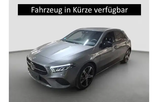 Mercedes-Benz A 200 d  AHK/NIGHT/WINTER/RFK/KEYL.
