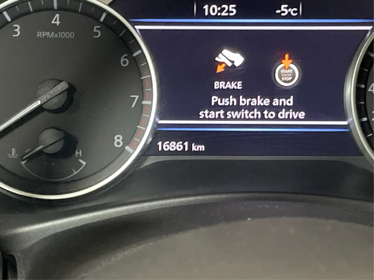 Nissan Sentra снимка Nissan Sentra