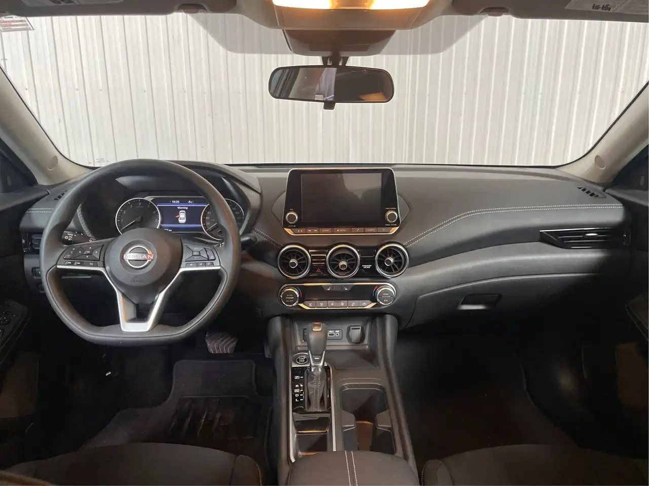 Nissan Sentra снимка Nissan Sentra
