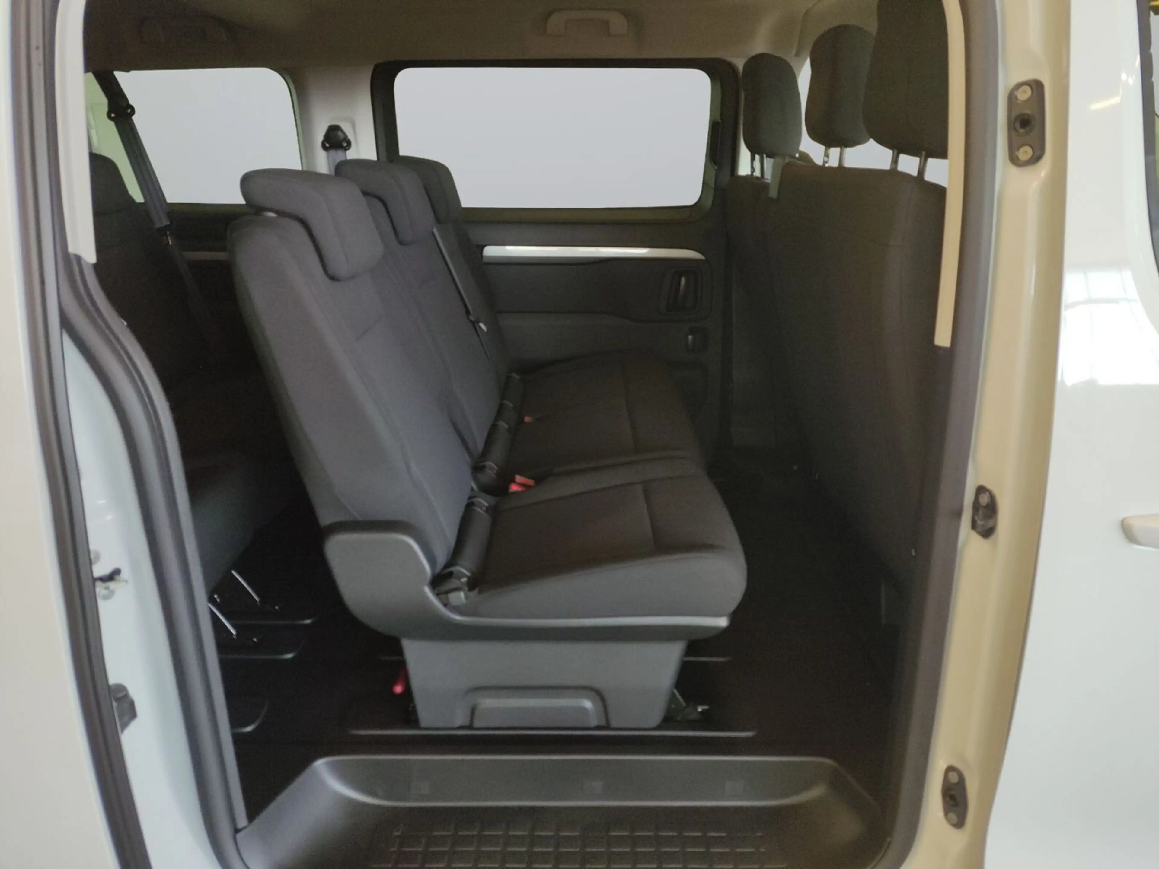 Peugeot Traveller 2.2Diesel L3 ACTIVE LED+SHZ+Winterp. — photo 12
