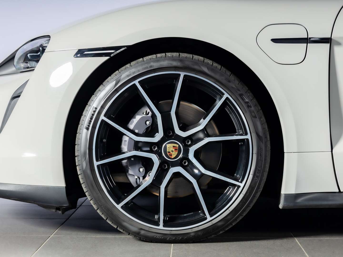 Porsche Taycan Turbo S -  - Joinsteer - #4