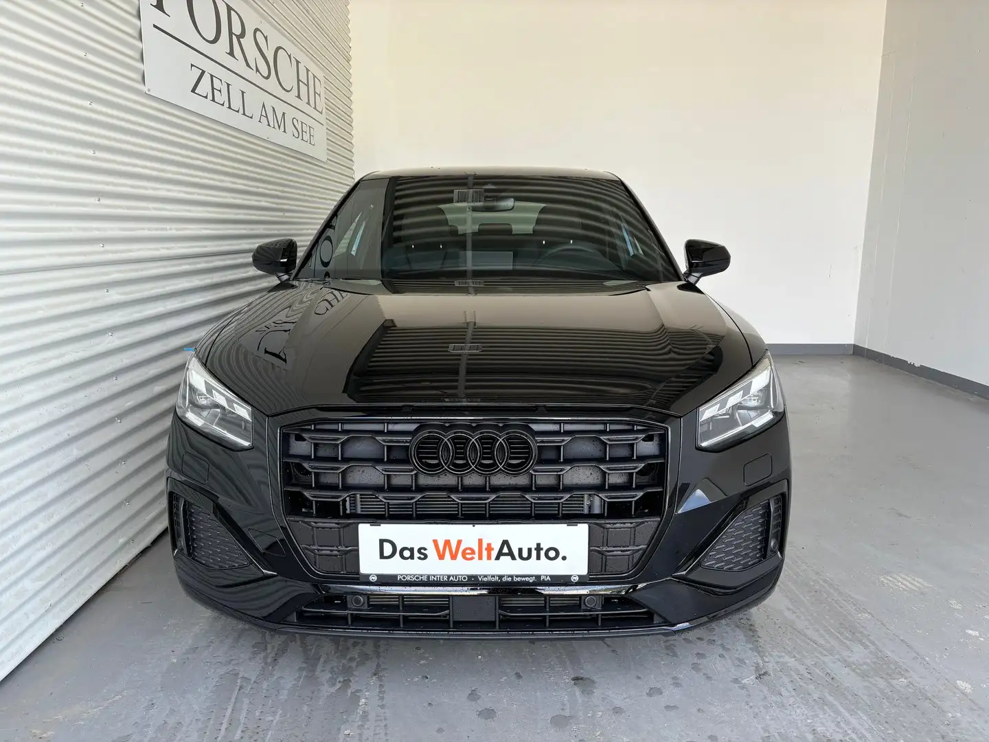 Audi Q2 30 TDI admired Schwarz - 2