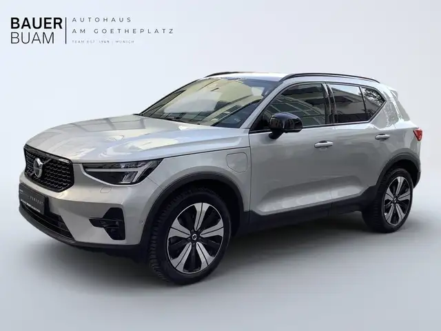 Volvo XC40 Plus Dark Plug-In Hybrid 2WD