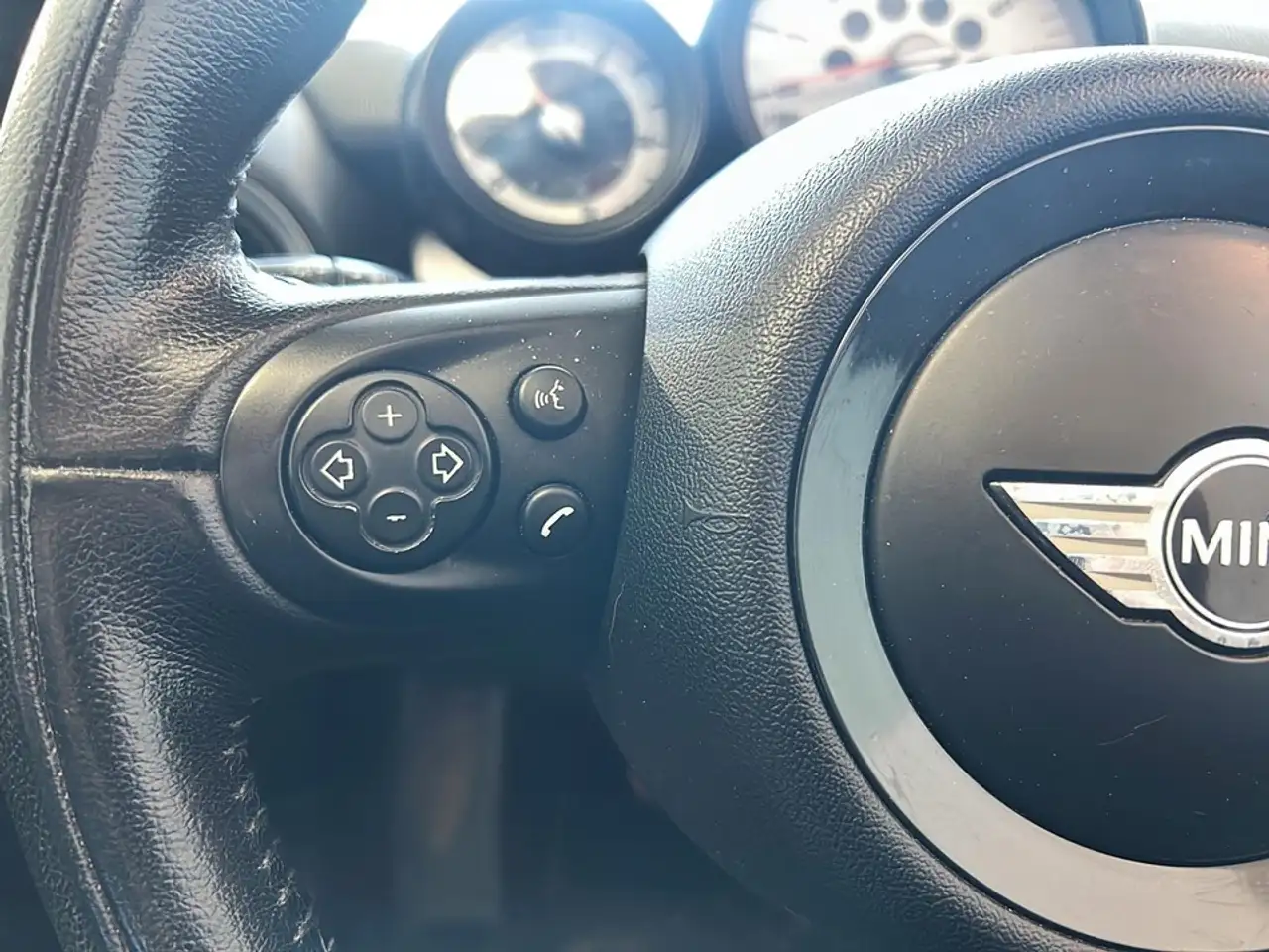 MINI Cooper Convertible photo MINI Cooper Convertible
