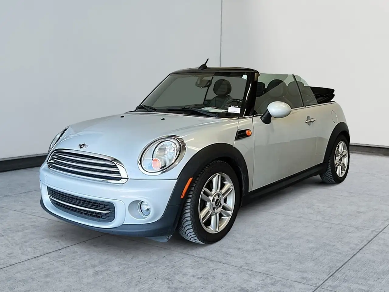 MINI Cooper Convertible photo MINI Cooper Convertible