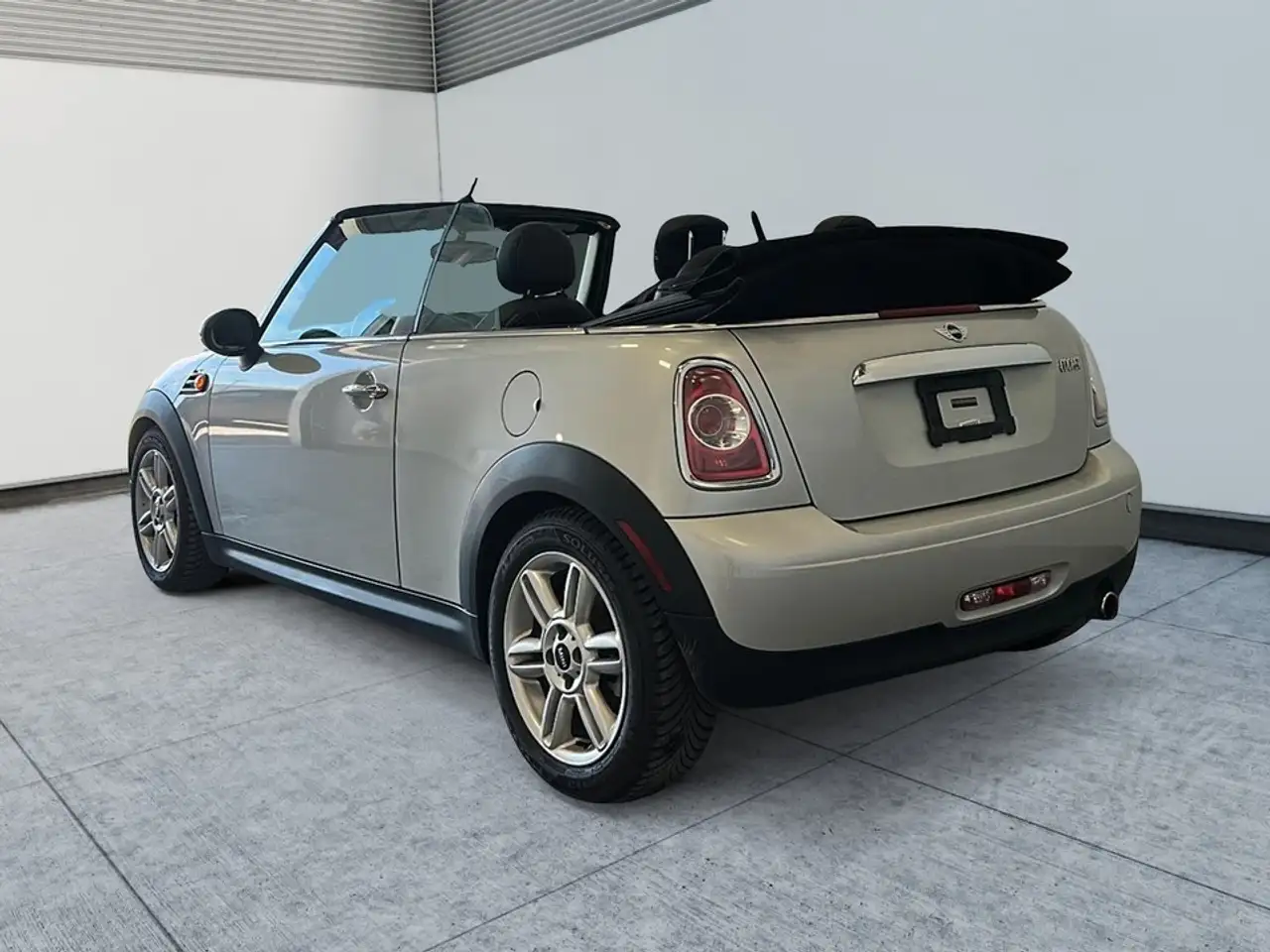 MINI Cooper Convertible photo MINI Cooper Convertible