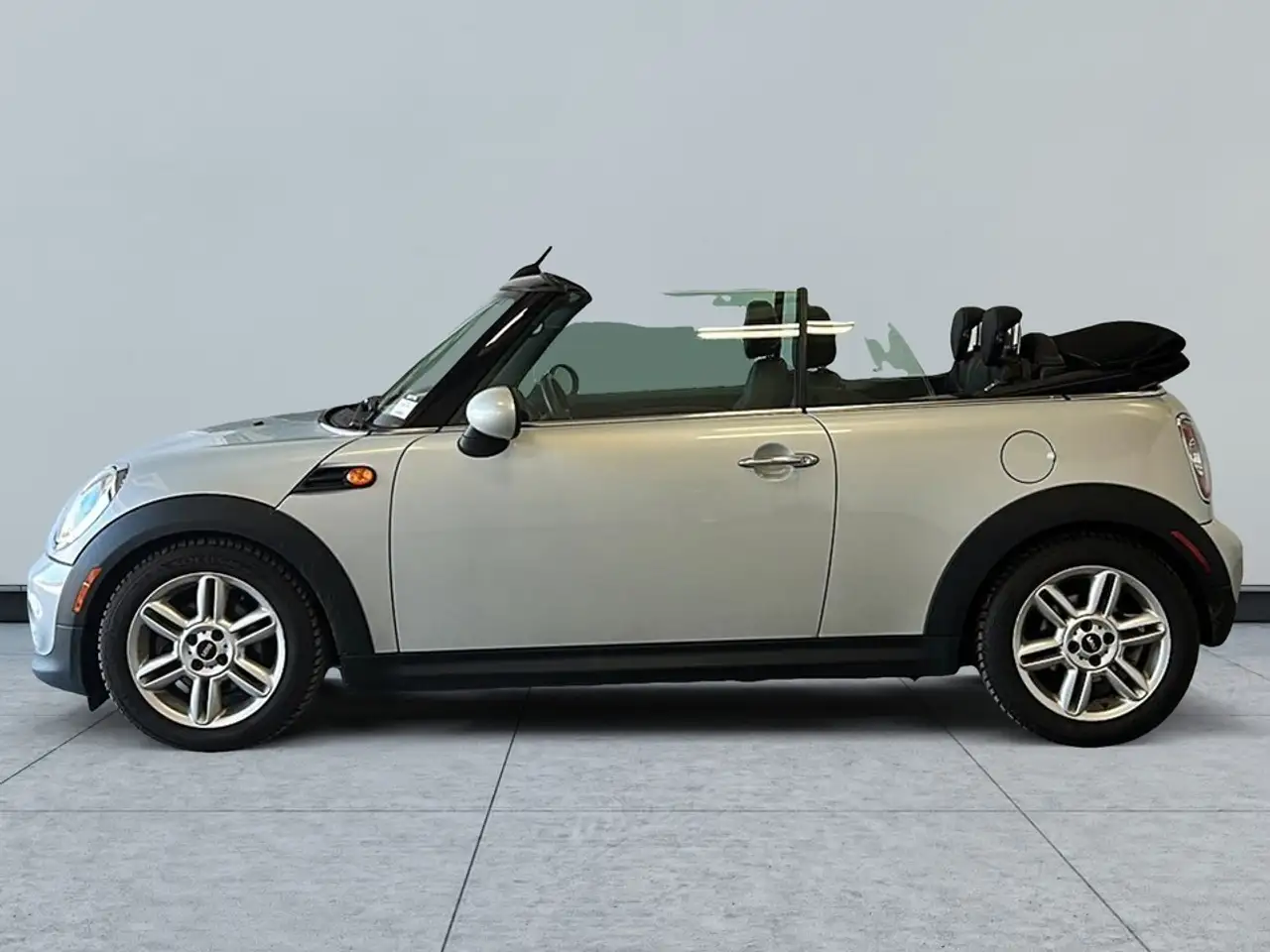 MINI Cooper Convertible photo MINI Cooper Convertible