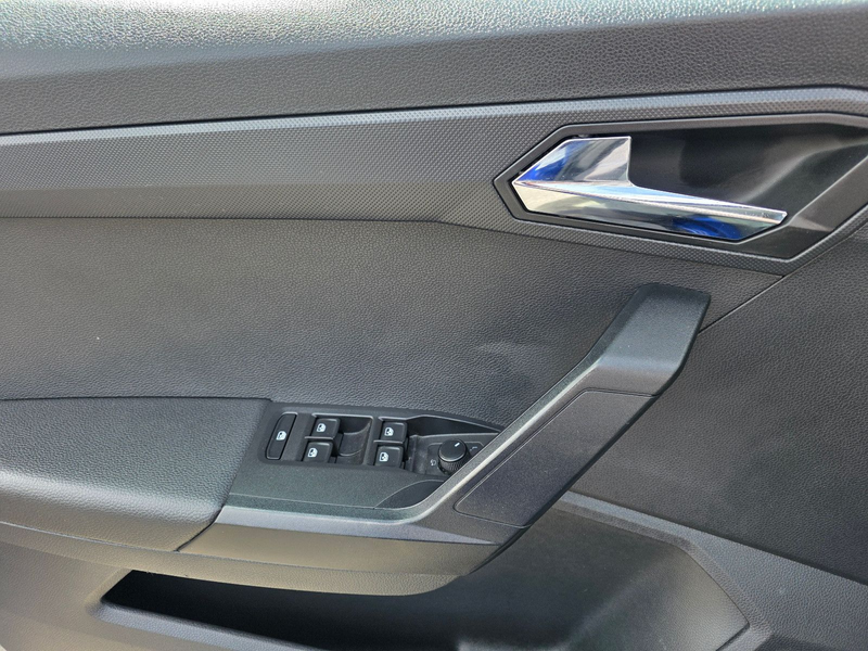 SEAT Ibiza Style SHZ KLIMA NAVI TÜV HU 03-2028 — photo 10